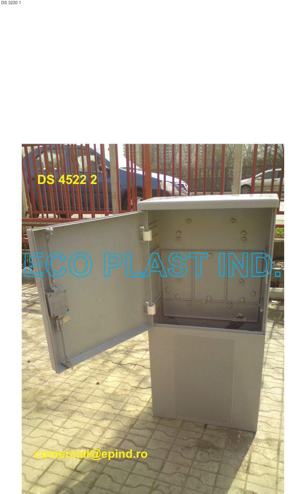 Cutie de distributie externa din fibra de sticla pentru derivatii stradale in retele JT cu cleme. 288200 DS 4522/2RO