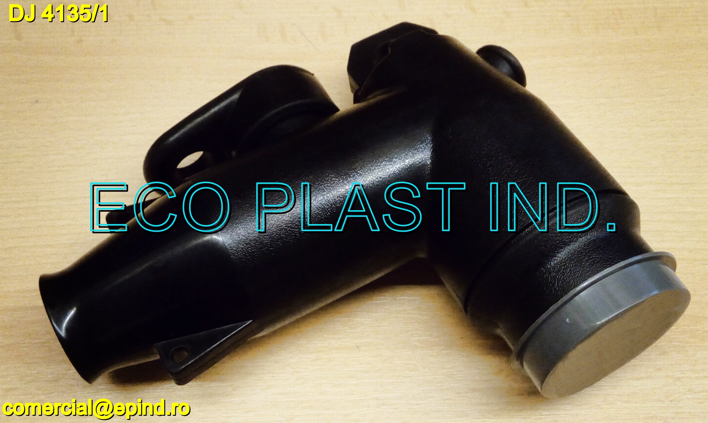 Capete terminale in unghi drept unipolare deconectabile MT cu con extern interfata „A” cu spin de contact In = 250 A pentru cabluri cu camp radial cu izolatie extrudata Al s = 35 mmp, ecran Al 273230 DJ 4135/1 RO DJ 4135 1